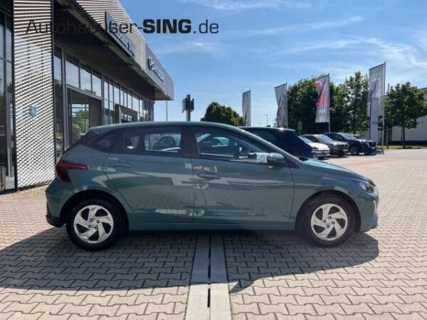 Hyundai i20 Kamera Navi Apple CarPlay Spurhalte