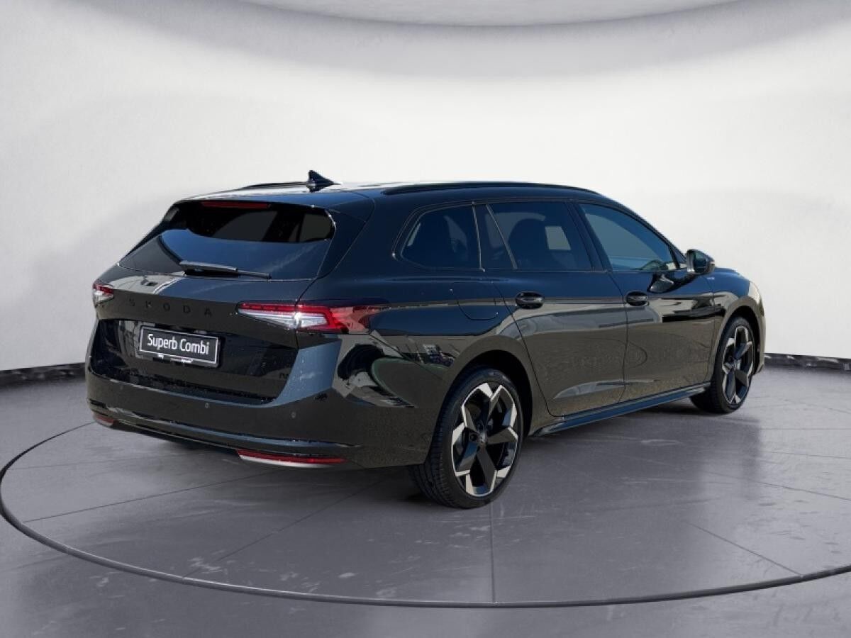 Skoda Superb 1.5 TSI iV Hybrid DSG Sportline Combi *SOFORT VERFÜGBAR*