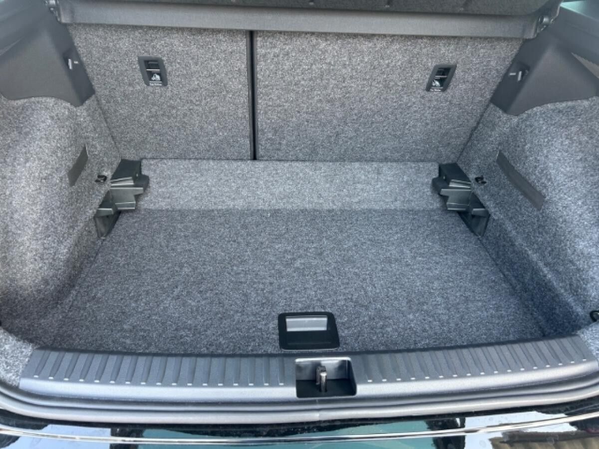 Seat Arona FR 1.0 TSI DSG RÜCKFAHRKAMERA VOLL LED SHZ NAVI KESSY FULL LINK