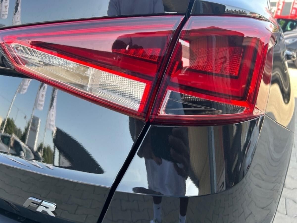 Seat Arona FR 1.0 TSI DSG RÜCKFAHRKAMERA VOLL LED SHZ NAVI KESSY FULL LINK