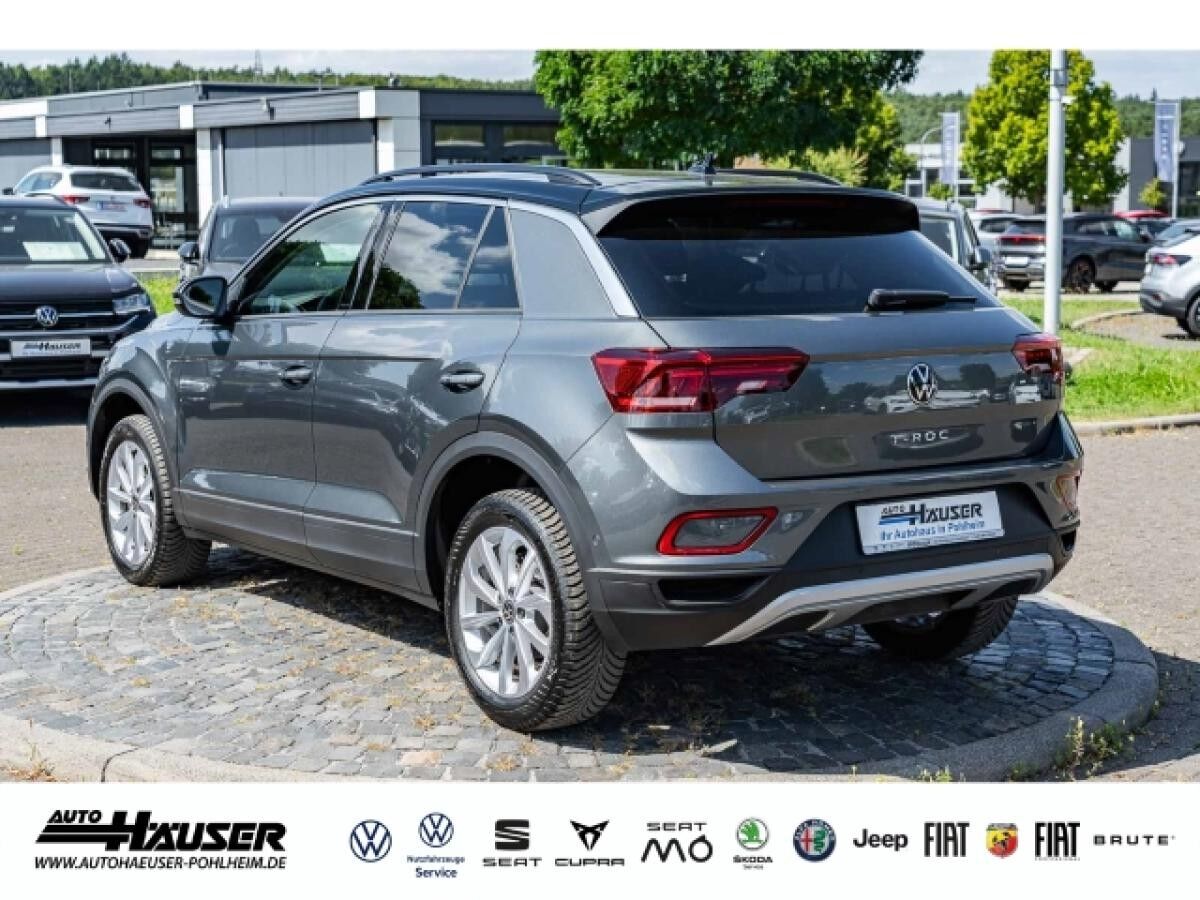 Volkswagen T-Roc Life 1.5 TSI DSG NAVI KAMERA PARK ACC LED APP-CONNECT SITZHZG