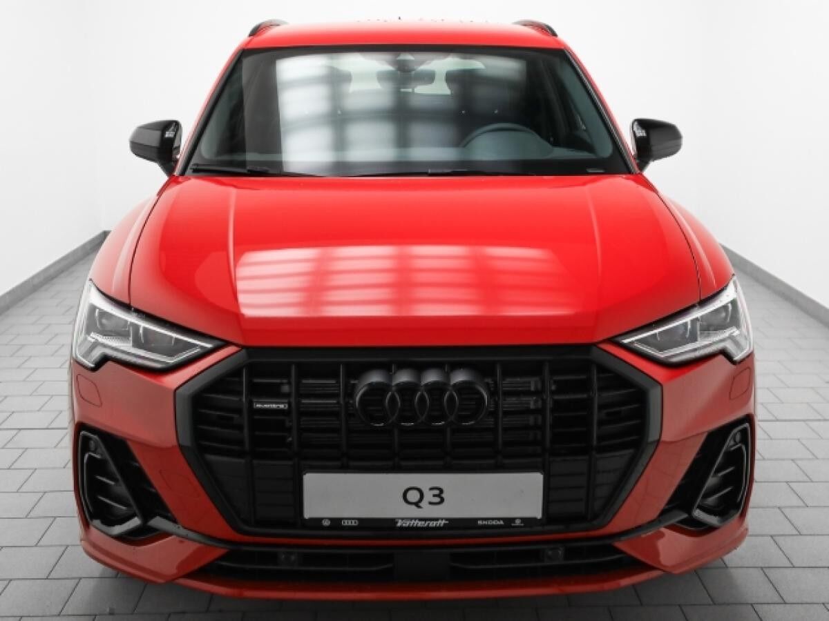 Audi Q3 S line 45 TFSI quattro Navi Standhzg. ACC Matrix