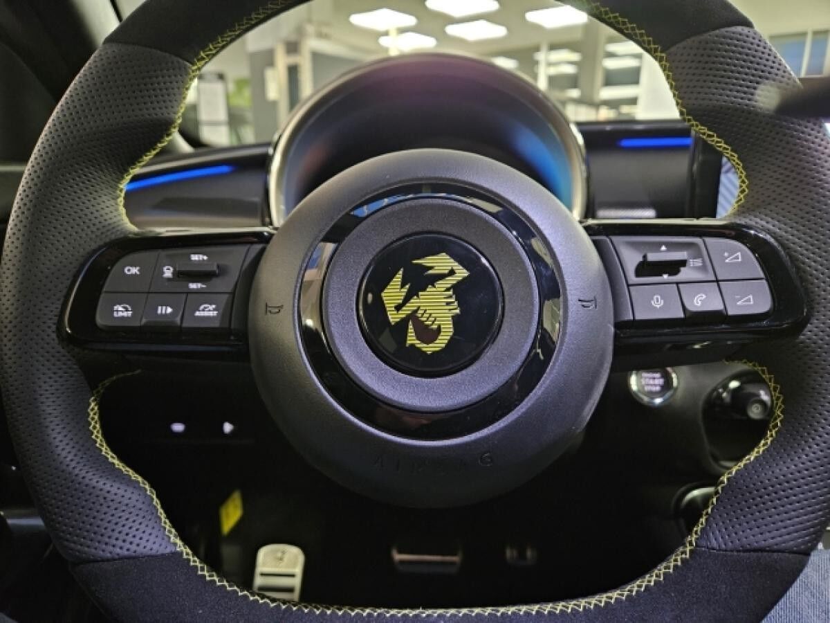 Abarth 600e Scorpionissima -in Kürze verfügbar - auch in ACID GREEN