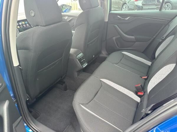 Skoda Kamiq Tour 1,0 TSI 85kW DSG **Gewerbeaktion**