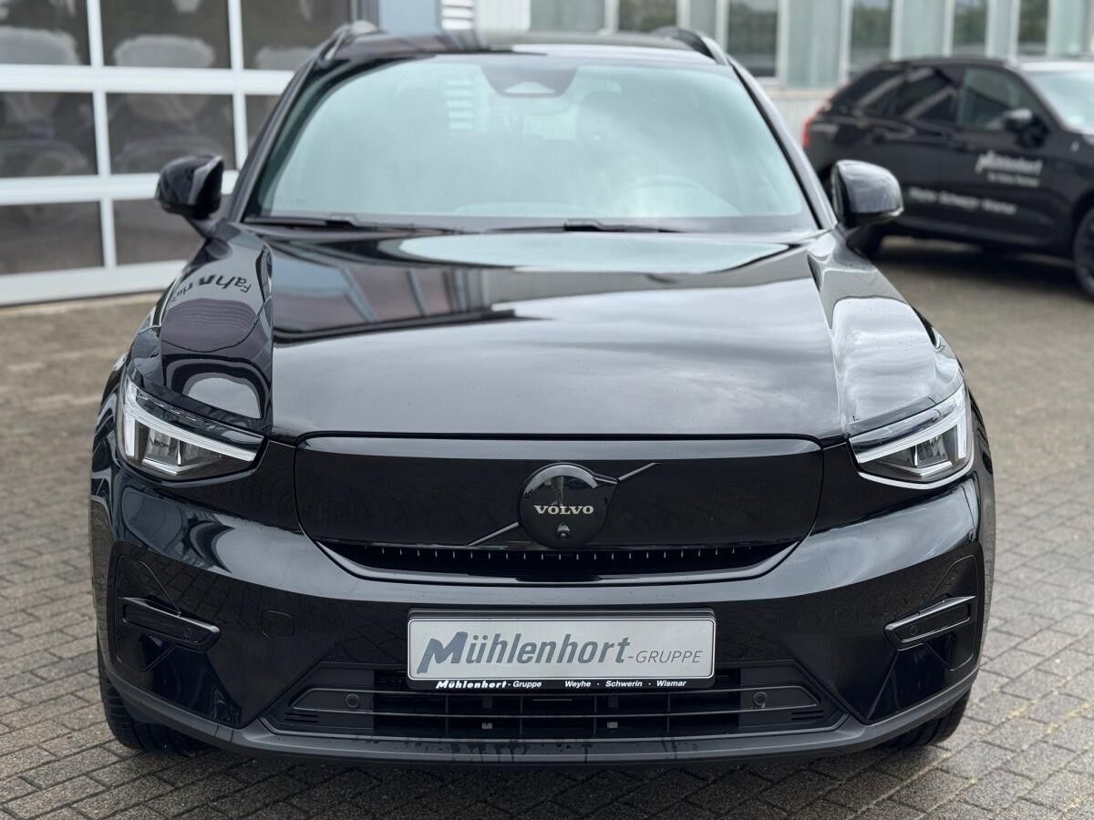 Volvo EX40 Twin Motor AWD PLUS - BLACK EDITION - Sofort lieferbar!