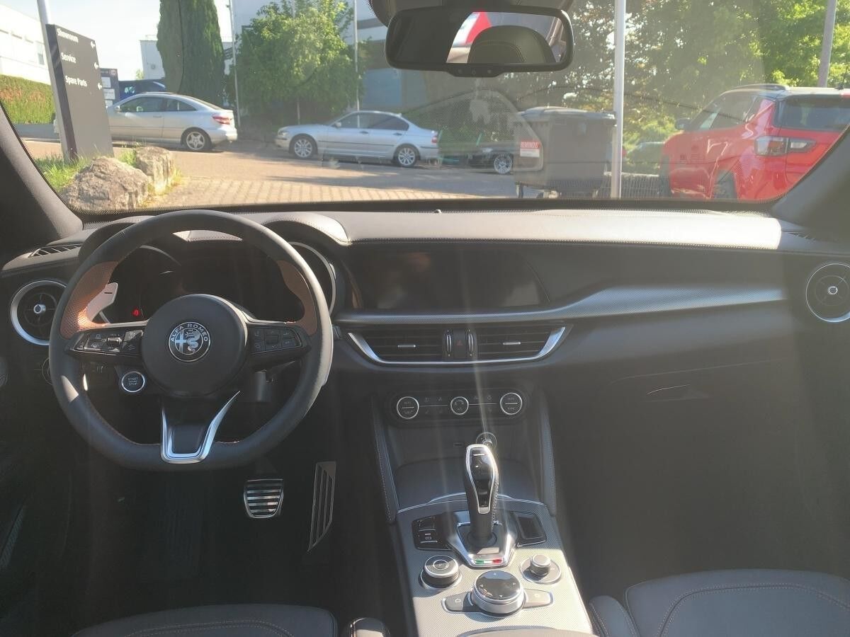 Alfa Romeo Stelvio Intensa 2.2 Diesel - Kamera Navi *Sofort Verfügbar*