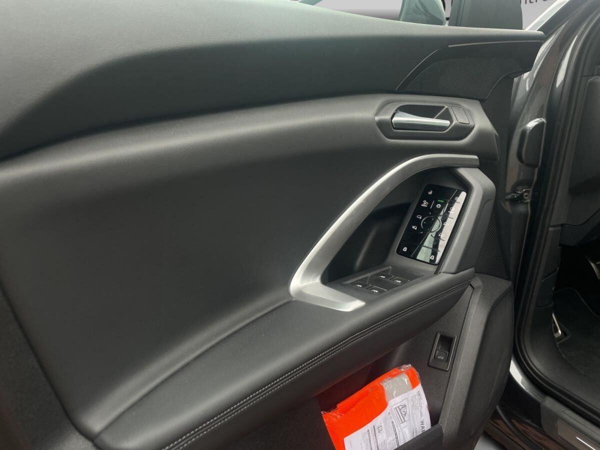 Audi Q5 TDI quattro LED Navi 360°Kam AHK 21" Audi Q5 TDI quattro LED Navi 360°Kam AHK 21"