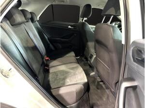 Volkswagen T-Roc Style 1.5 TSI*NAV*IQ DRIVE*DSG*CAM*ACC*LED Volkswagen T-Roc Style 1.5 TSI*NAV*IQ DRIVE*DSG*CAM*ACC*LED