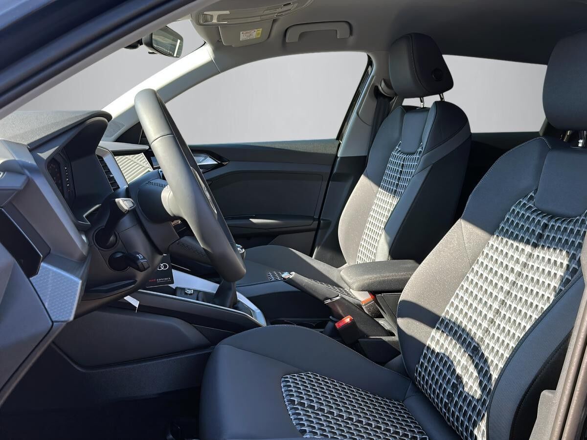 Audi A1 Sportback advanced 25 TFSI SHZ + INTERFACE + SPORTSITZE