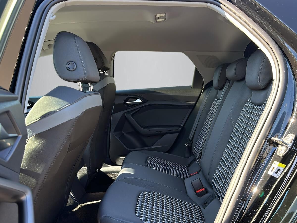 Audi A1 Sportback advanced 25 TFSI SHZ + INTERFACE + SPORTSITZE