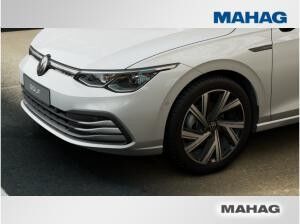 Volkswagen Golf VIII Variant 1.5 eTSI Style LED+Navi RearView AppConnect Alu18'Bergamo DSG
