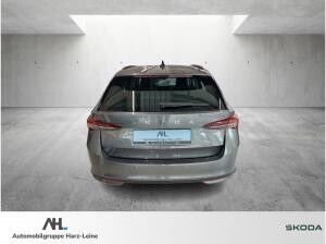 Skoda Octavia Combi 2.0 TDI Selection DSG LED HuD Navi 360° ACC Skoda Octavia Combi 2.0 TDI Selection DSG LED HuD Navi 360° ACC