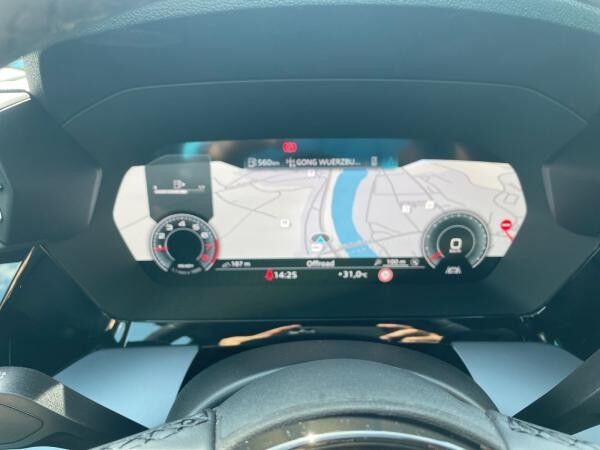 Audi A3 Limousine S-Line 35 TFSI / Navi+, Sonos, AHK