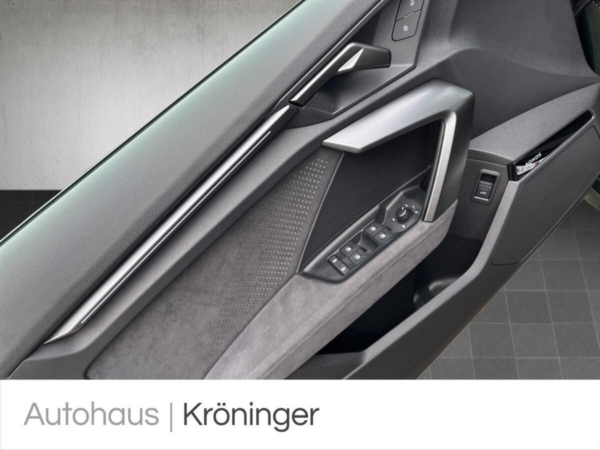 Audi RS3 RS 3 Limousine 2.5 TFSI quattro Navi Sonos Oak