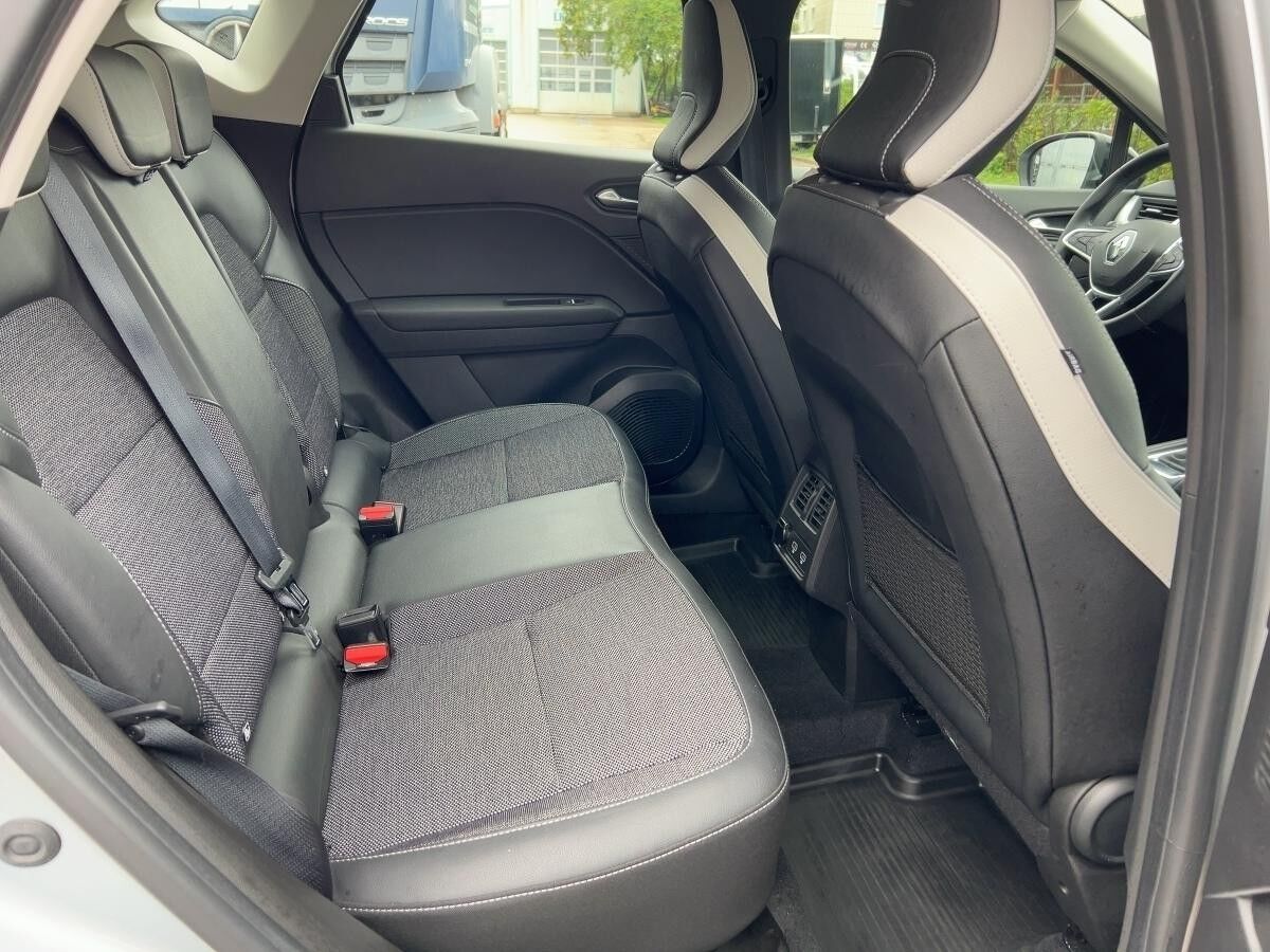 Renault Captur 1.3 TCe 140 Intens