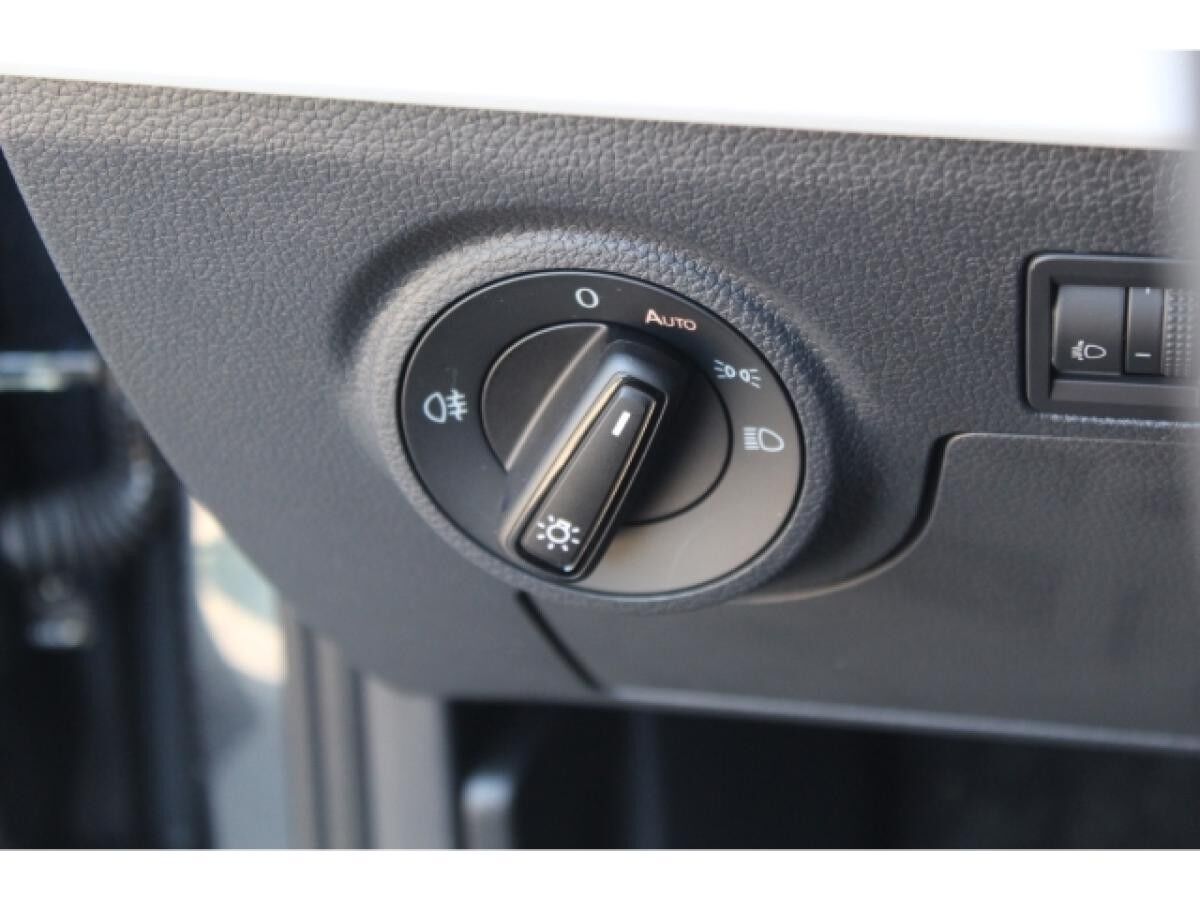 Seat Arona 1.0 TSI DSG Road Edition NAVI LED KAMERA SHZ GRA DAB 17