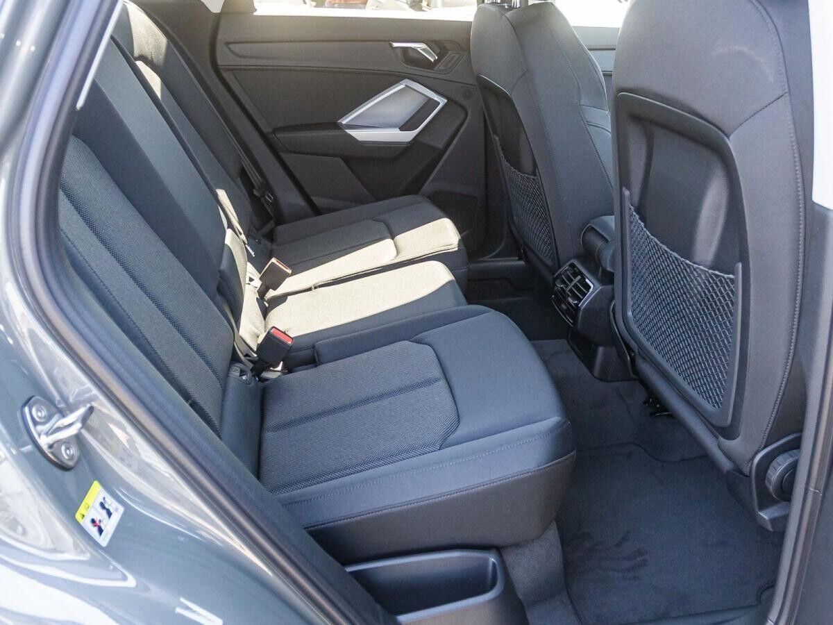 Audi Q3 SUV advanced 35 TFSI S tronic AHK NAVI MATRIX 360°