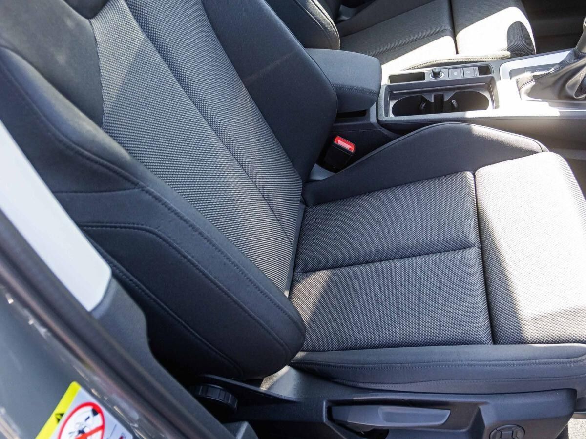 Audi Q3 SUV advanced 35 TFSI S tronic AHK NAVI MATRIX 360°