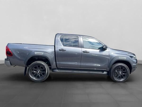 Toyota Hilux Double Cab 2.8 D-4D Invincible 4x4