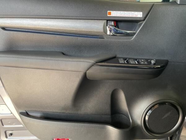 Toyota Hilux Double Cab 2.8 D-4D Invincible 4x4