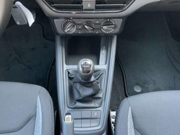 Skoda Scala ESSENCE Anhängerkupplung, Winterpaket