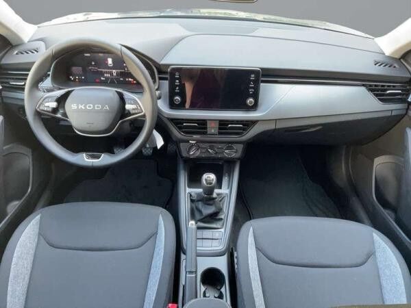 Skoda Scala ESSENCE Anhängerkupplung, Winterpaket