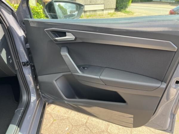 Seat Arona FR Black Edition *Navi/LED