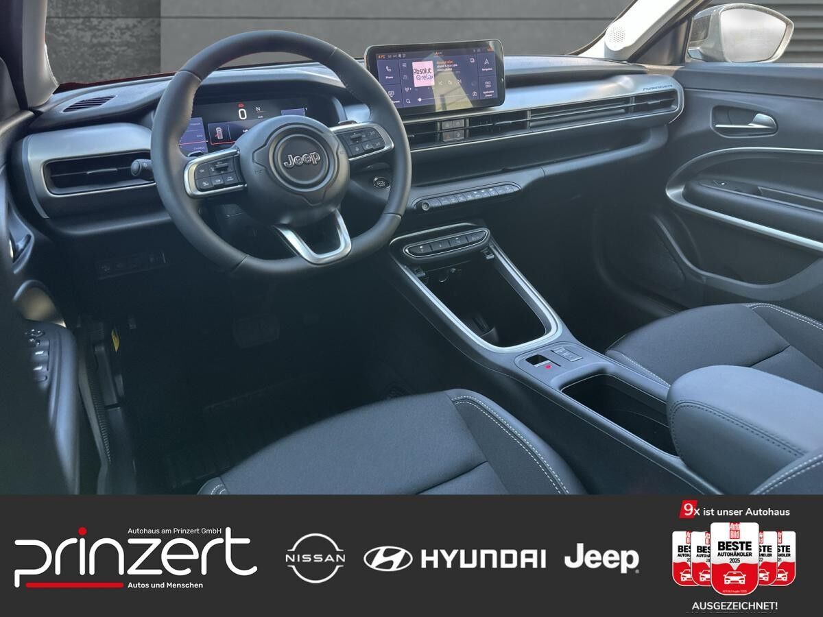 Jeep Avenger 1.2 e-hybrid "Summit" Infotainment-Paket