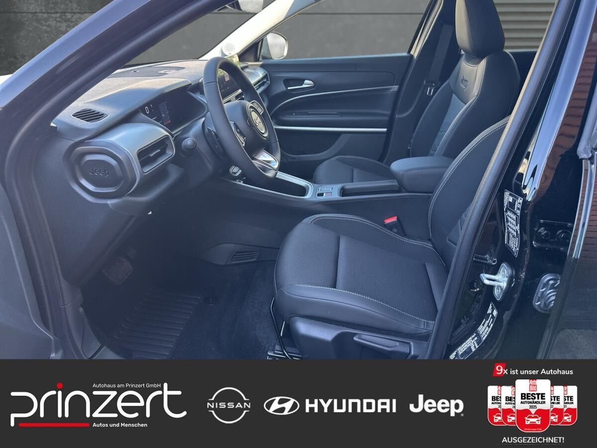 Jeep Avenger 1.2 e-hybrid "Summit" Infotainment-Paket