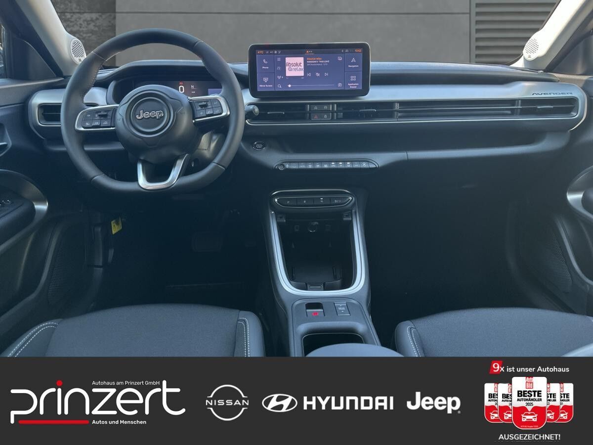 Jeep Avenger 1.2 e-hybrid "Summit" Infotainment-Paket
