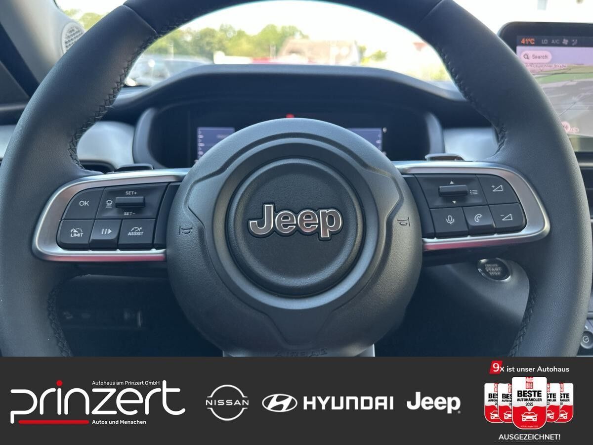 Jeep Avenger 1.2 e-hybrid "Summit" Infotainment-Paket