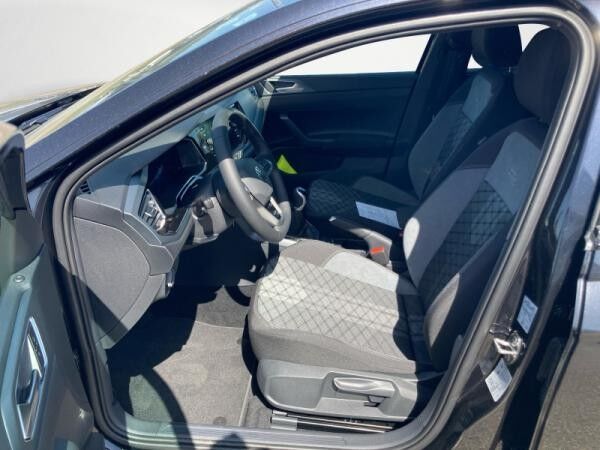 Volkswagen Taigo R-Line / AHK / Matrix / BlackStyle / Pano / Winterräder / ⭐