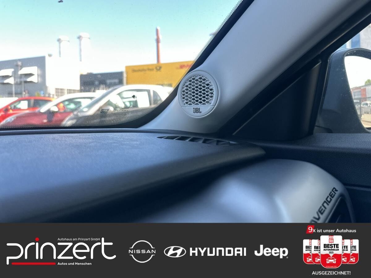 Jeep Avenger 1.2 Turbo "Summit" Infotainment-Paket