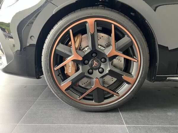 Cupra Leon 333PS ST Extreme |  AHK | Allrad | Pano | Sofort |