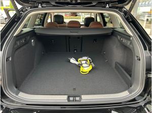 Skoda Superb Combi L&K 1,5 TSI iV DSG Panoramadach Leder AHK