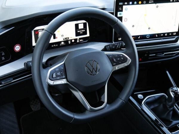 Volkswagen Golf VIII Variant Style AHK Navi Kamera HeadUp