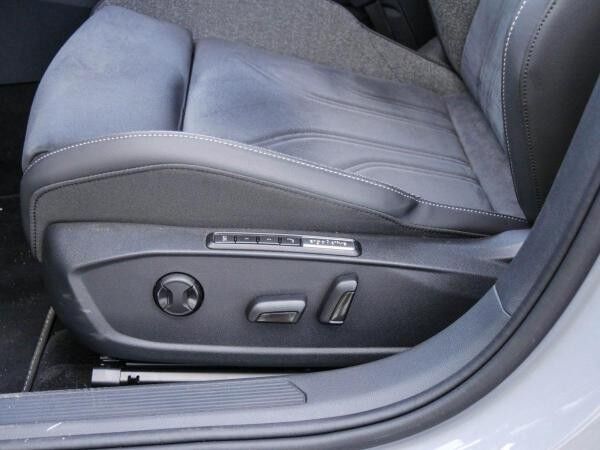 Volkswagen Golf VIII Variant Style AHK Navi Kamera HeadUp