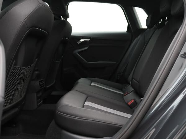 Audi A3 Sportback 30TDI S-tronic / MMI-Navi plus, ACC