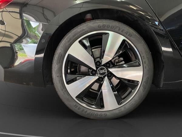 Audi A5 Avant 2.0 TFSI AHK LED LM 19" Navi PDC+RFK ACC