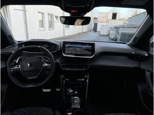 Peugeot 2008 GT HYBRID 145 *SOFORT VERFÜGBAR*