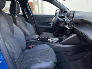 Peugeot 2008 GT HYBRID 145 *SOFORT VERFÜGBAR*