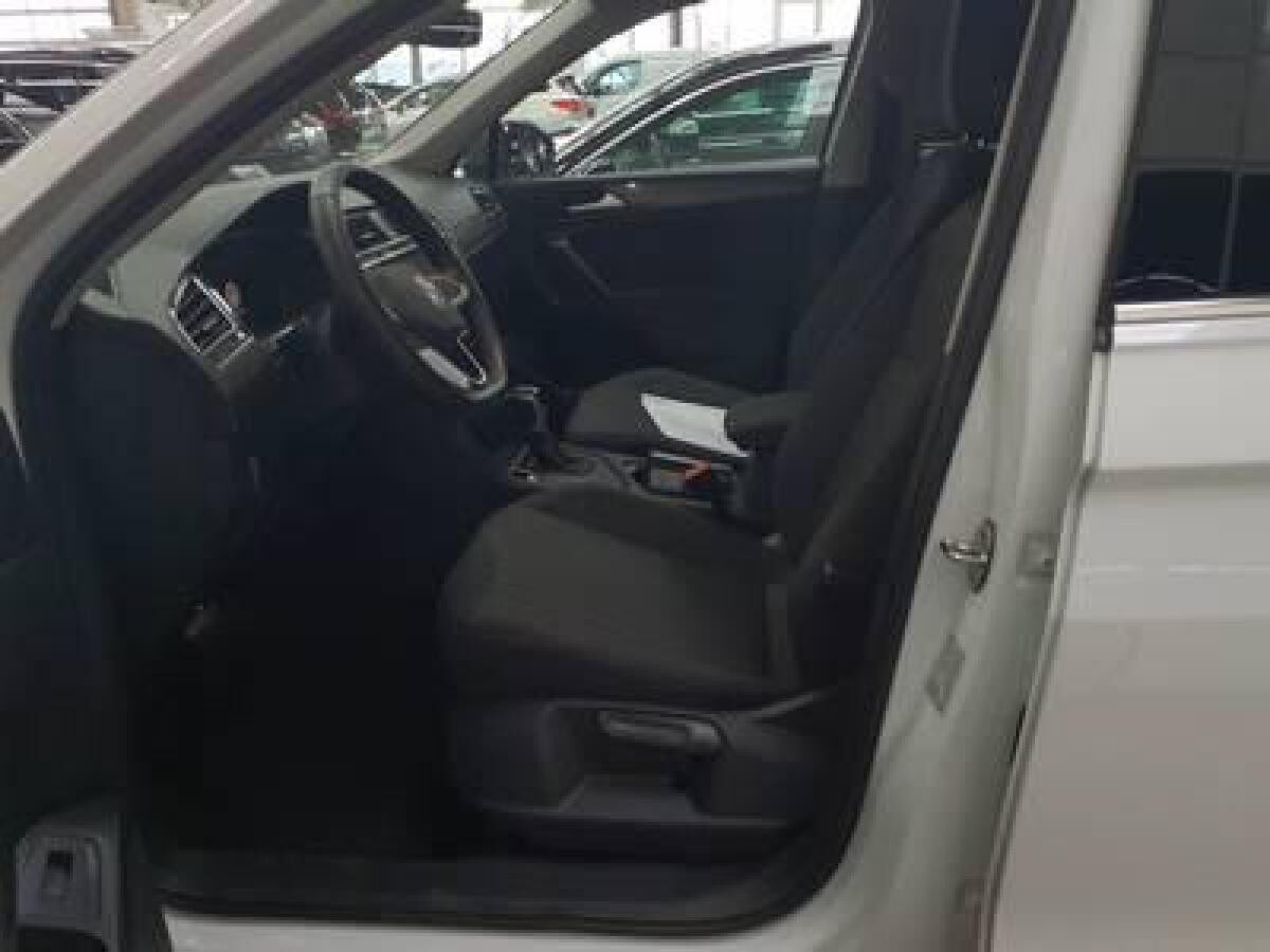 Volkswagen Tiguan Allspace 2.0 TDI DSG / 7-SITZER AHK NAVI