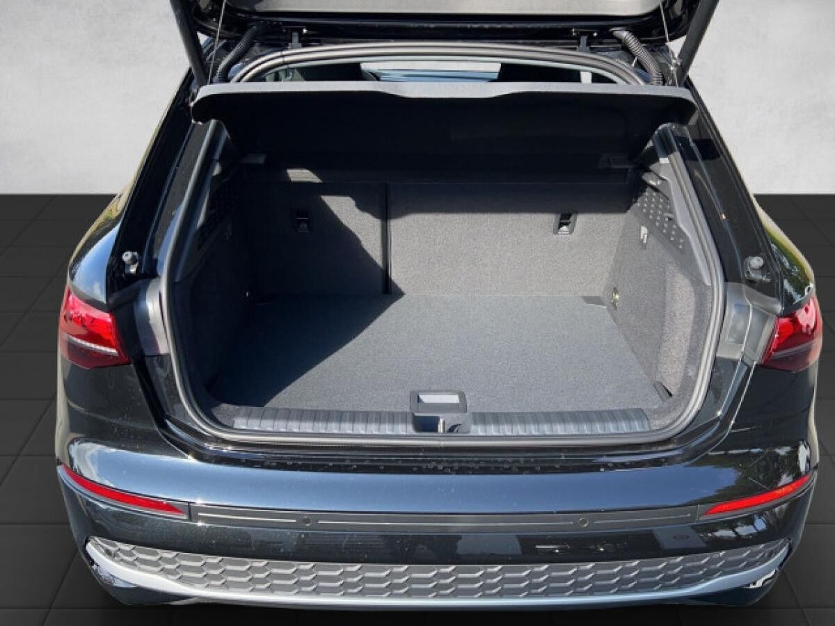 Audi A3 Sportback advanced 30 TFSI Schaltgetriebe+LED