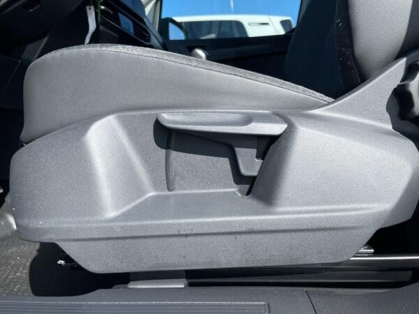 Volkswagen Caddy Cargo 2.0 TDI Holzboden Klima SHZ PDC H.fenster