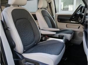 Volkswagen ID.Buzz Pro langer Radstand Motor: 86 kWh Getriebe: 1-Gang-Automatikgetriebe Radstand: 3239 mm LR