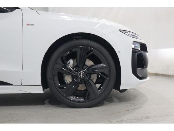 Audi A6 e-tron Avant performance S line*0,25*Matrix*TopView*AHK