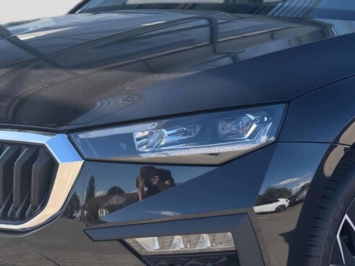 Skoda Scala 1.0 TSI DSG Tour +NAVI+ACC+GRA+SHZ+PDC+LED+