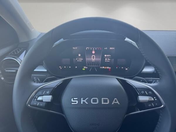 Skoda Fabia 1.0l TSI DSG Selection +ACC+BHZFS+SHZ+LED+GRA+