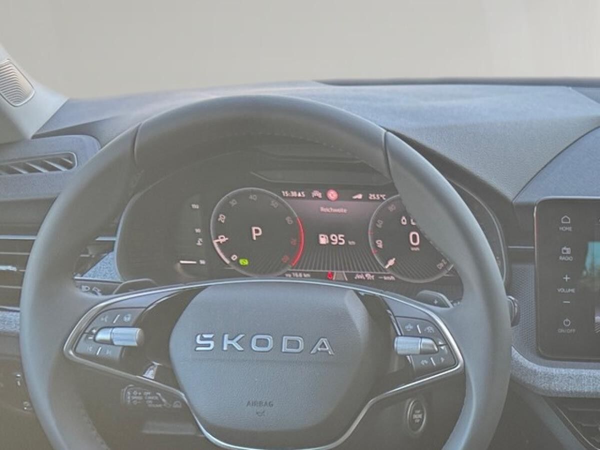 Skoda Scala 1.0 TSI DSG Tour +NAVI+ACC+GRA+SHZ+PDC+LED+