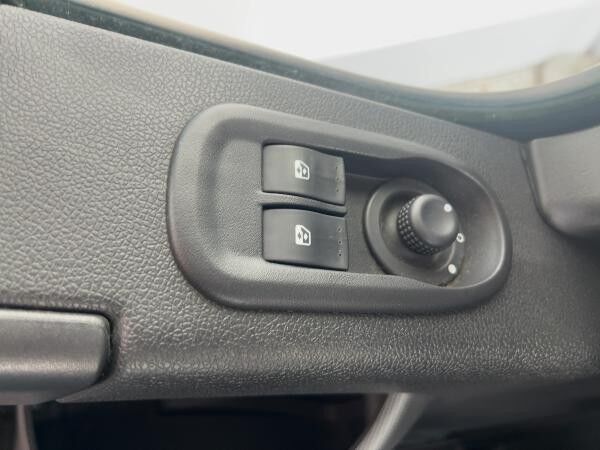 Renault Master 2,3 dCi 130, L3H1 Plane + Spriegel Allrad